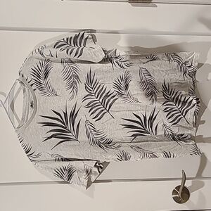 Free Planet Palm Leaf Top​